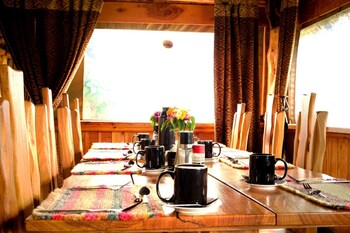 rhino watch safari lodge