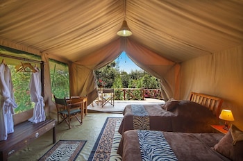 rhino watch safari lodge