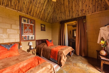 rhino watch safari lodge