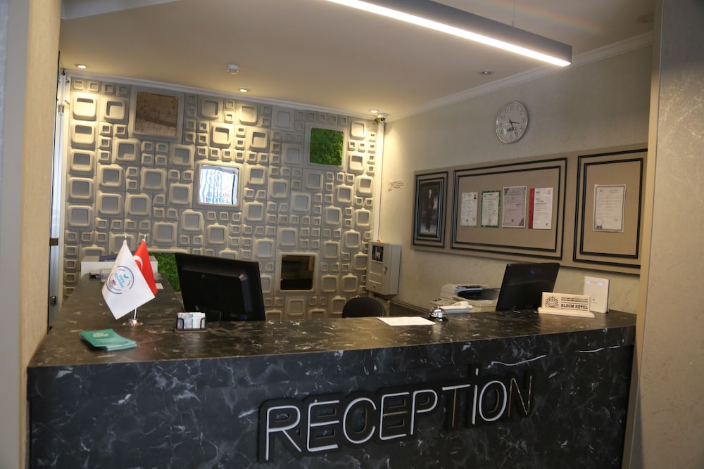 bloom hotel