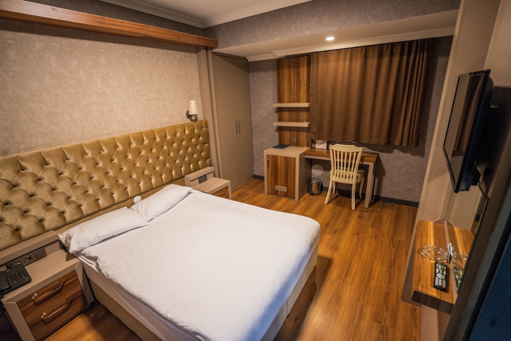 bloom hotel