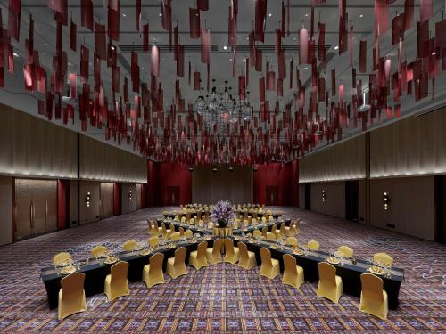 hilton shigatse