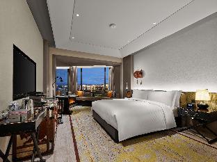 hilton shigatse
