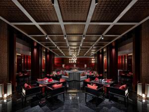 Hilton Shigatse,,4 star