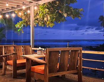 Hotel Esencia Nativa,El Sunzal>>Chiltiupan,3 star