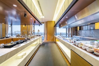 holiday inn shanghai huaxia an ihg hotel