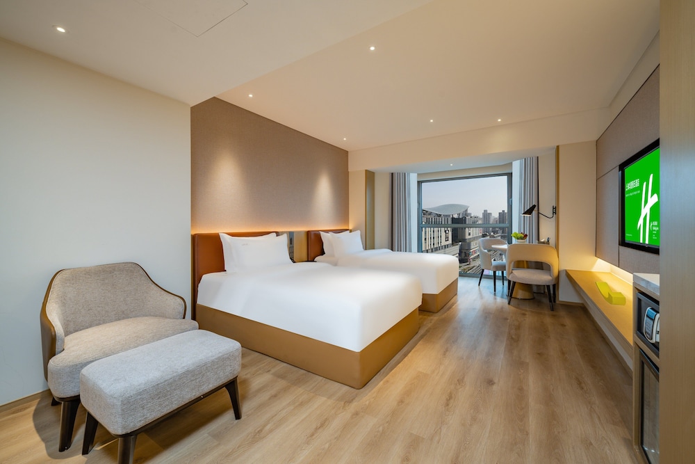 holiday inn shanghai huaxia an ihg hotel