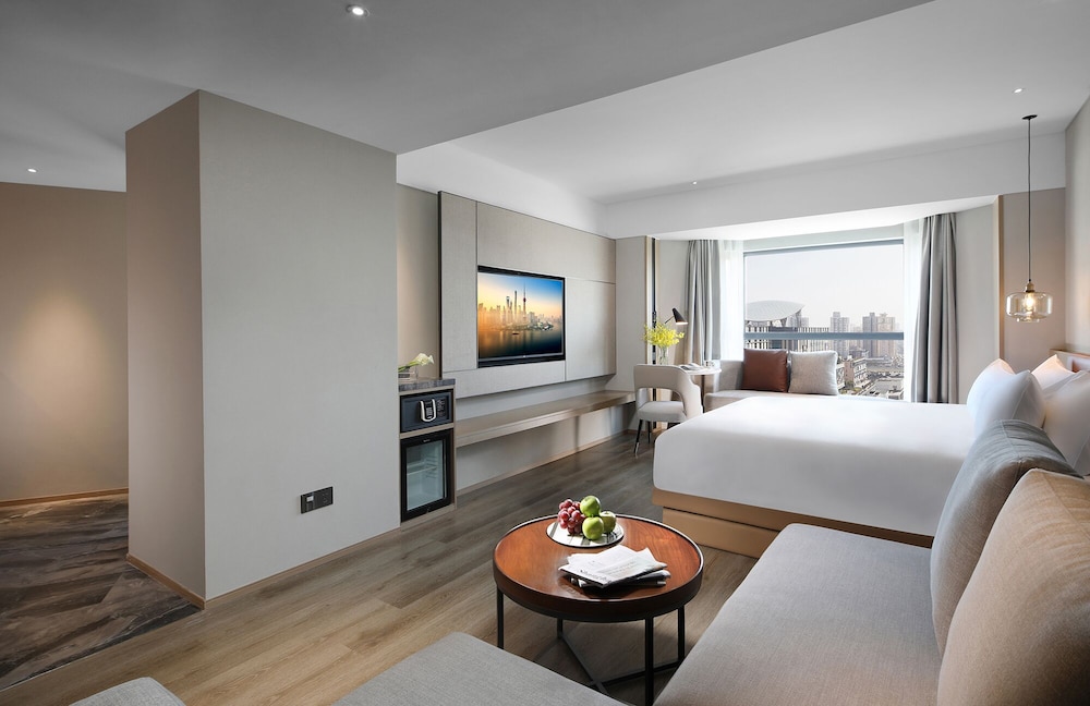 holiday inn shanghai huaxia an ihg hotel