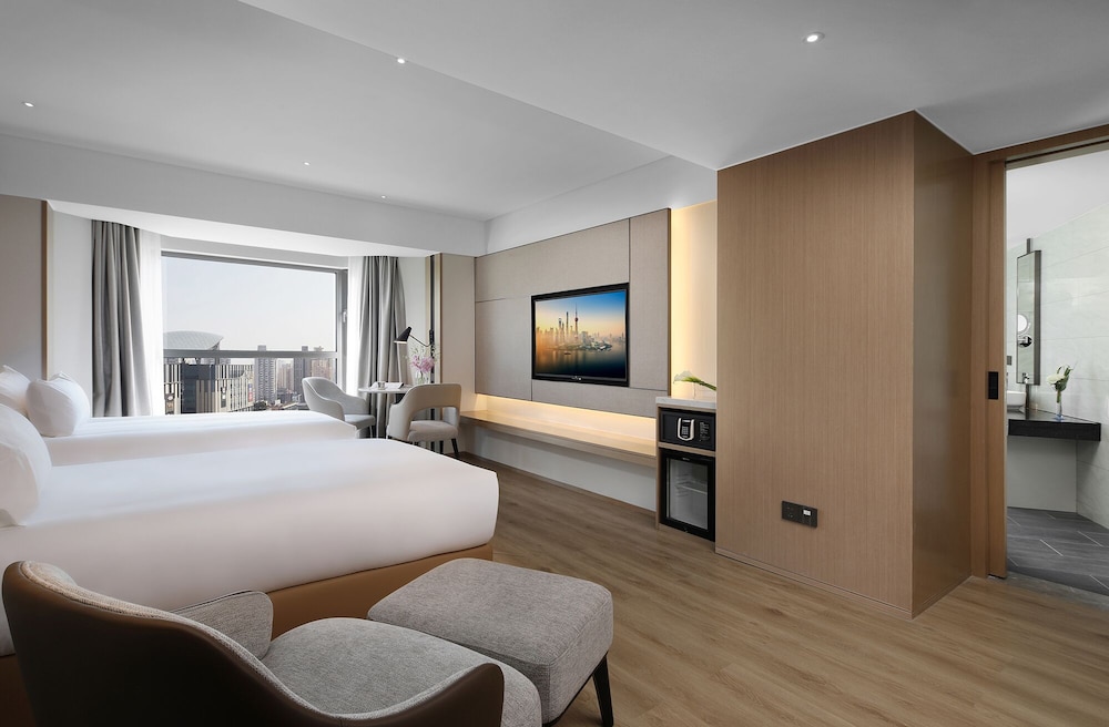 holiday inn shanghai huaxia an ihg hotel