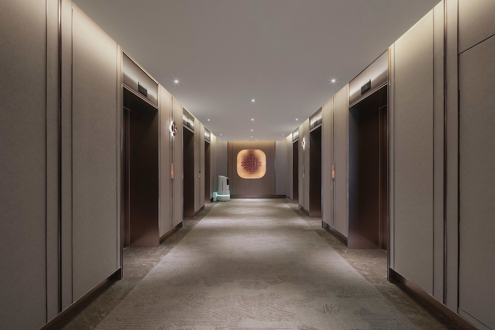 holiday inn shanghai huaxia an ihg hotel