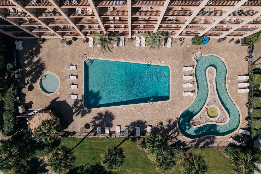 sandcastle oceanfront resort at the pavilion