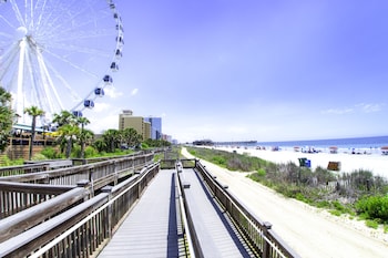 sandcastle oceanfront resort at the pavilion