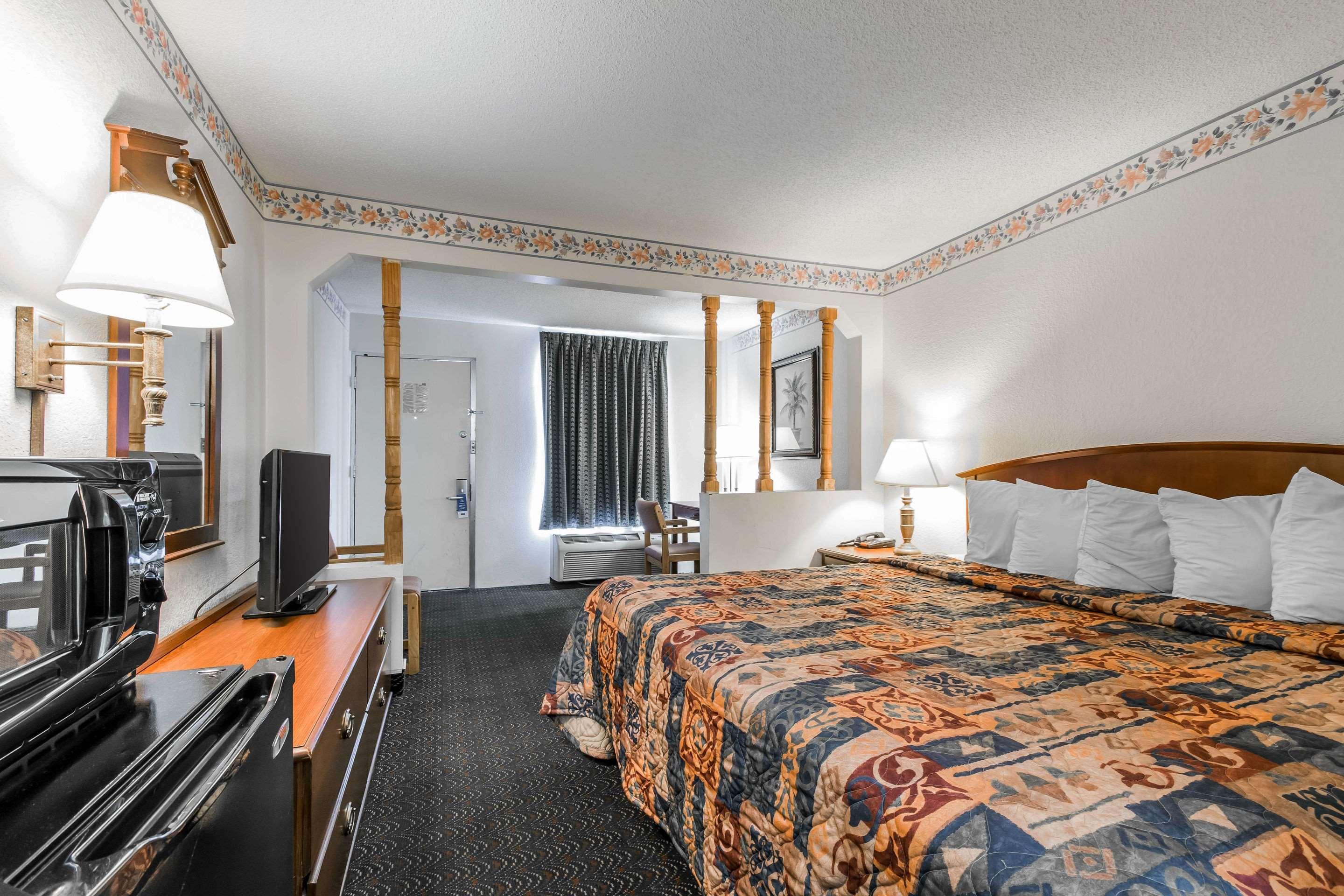 rodeway inn