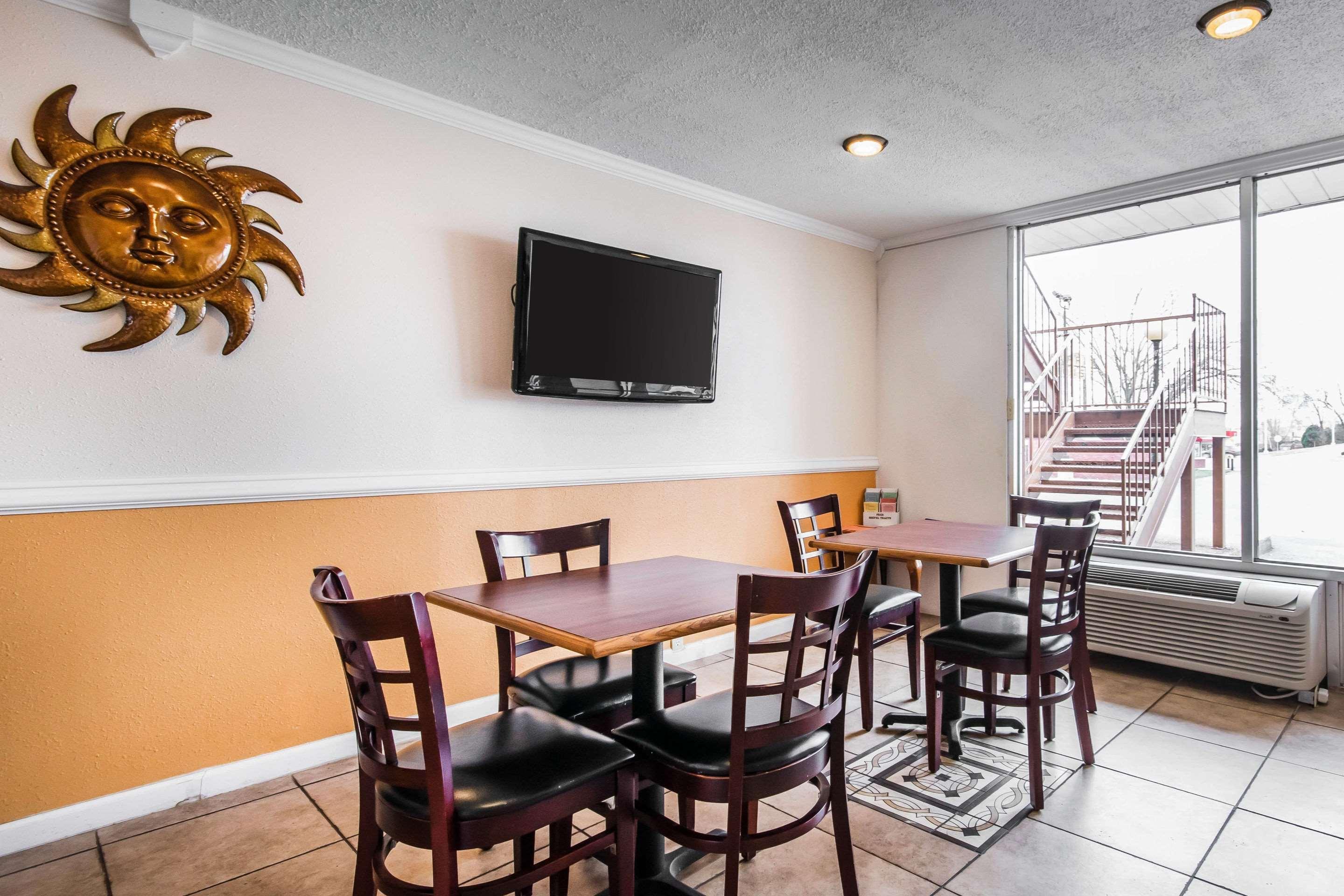 rodeway inn
