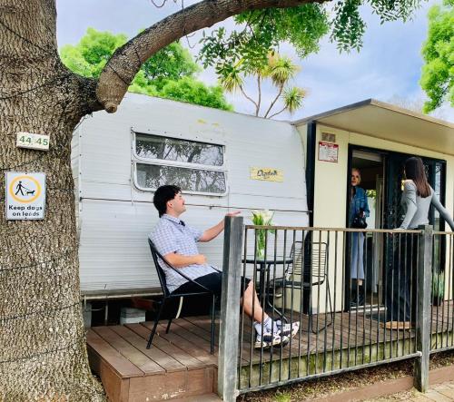 mornington peninsula retro caravans