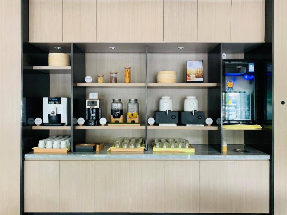 ji hotel shanghai meilong wanhui international pla