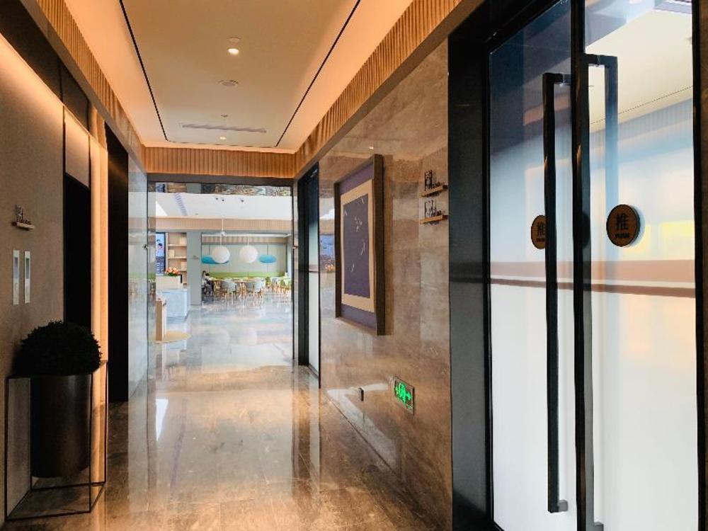 ji hotel shanghai meilong wanhui international pla