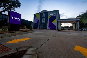 spark by hilton lafayette south