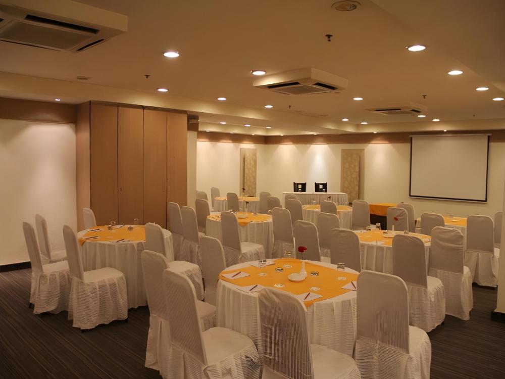 shervani hotel nehru place