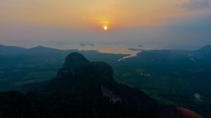 nongthale mountain view