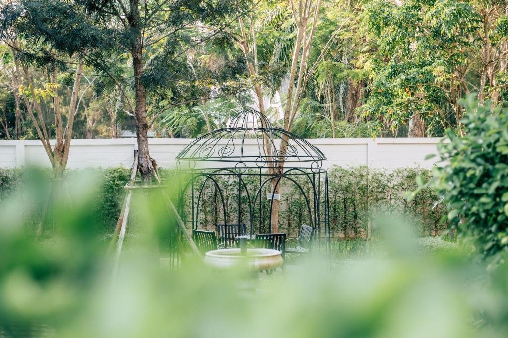 courtyard khaoyai by jp