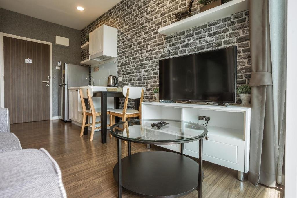 courtyard khaoyai by jp