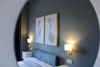 vasilios marinos rooms