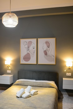 vasilios marinos rooms