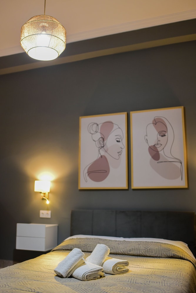 vasilios marinos rooms
