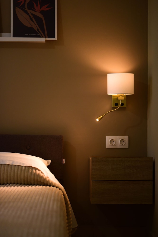vasilios marinos rooms