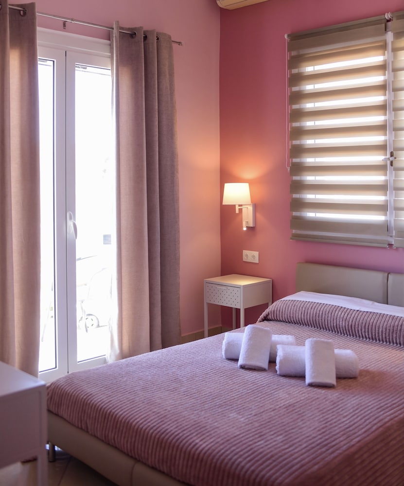 vasilios marinos rooms