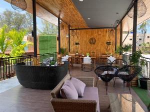 momento bangtao beach