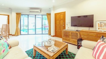 anb poolvilla 2br with private beach