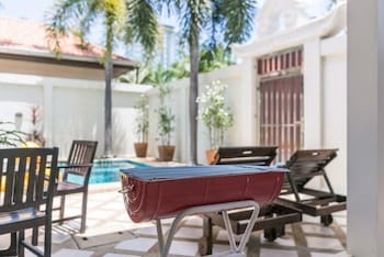 anb poolvilla 2br with private beach
