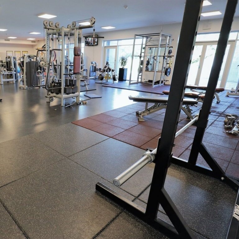 Skrbkcentret,,2.5 star