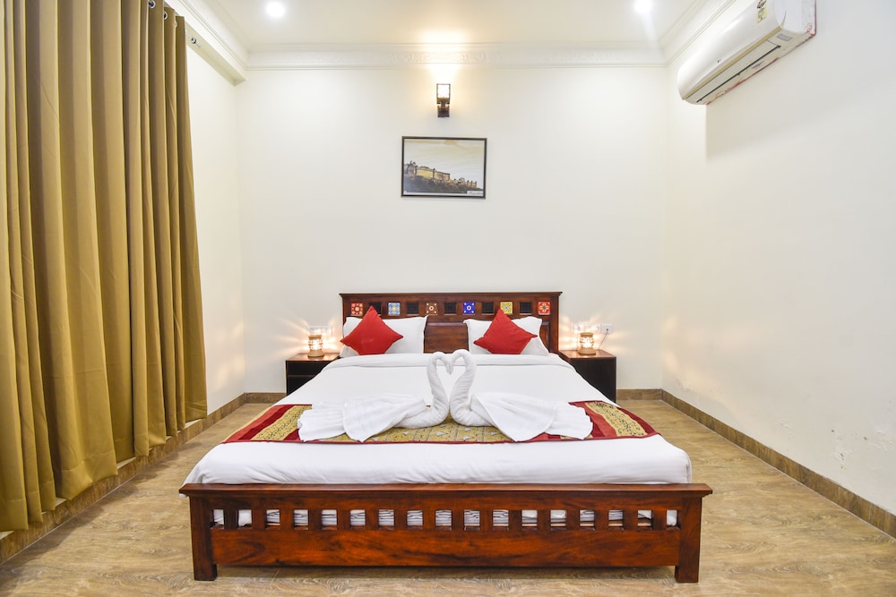 hotel laxmi niwas a heritage retreat