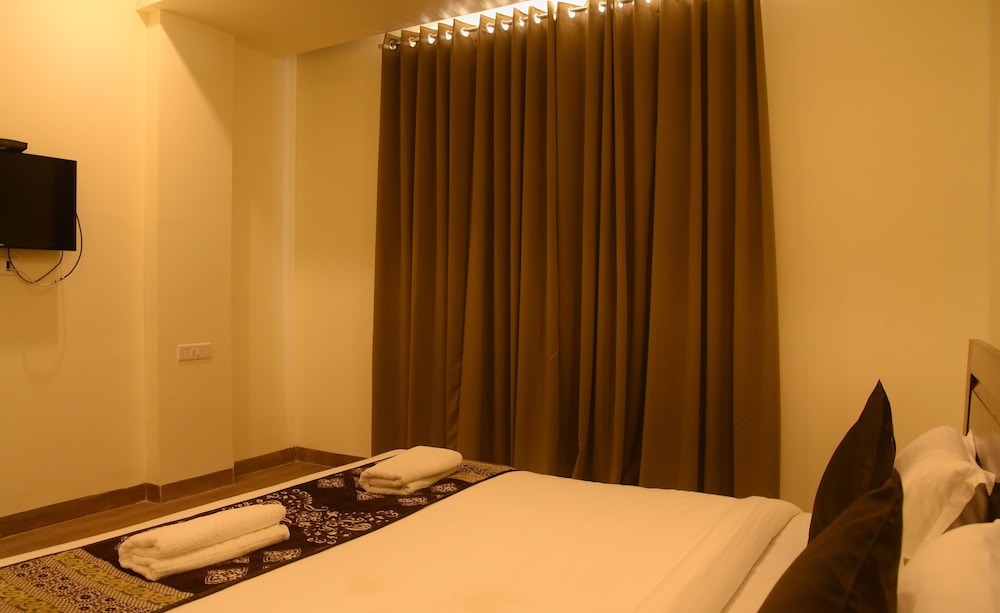 hotel laxmi niwas a heritage retreat
