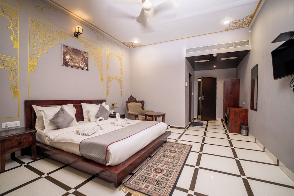 hotel laxmi niwas a heritage retreat