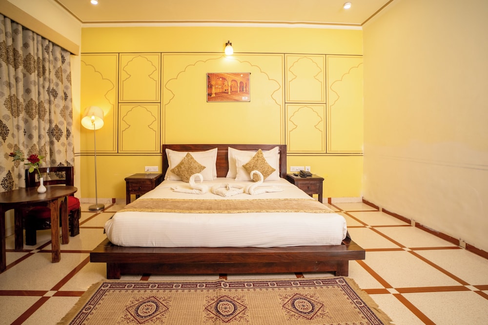 hotel laxmi niwas a heritage retreat