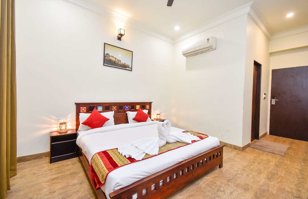 hotel laxmi niwas a heritage retreat