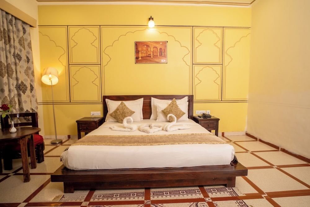 hotel laxmi niwas a heritage retreat