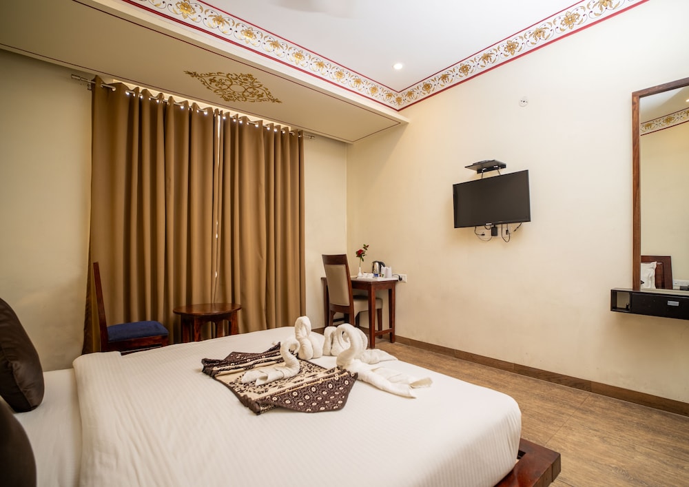 hotel laxmi niwas a heritage retreat