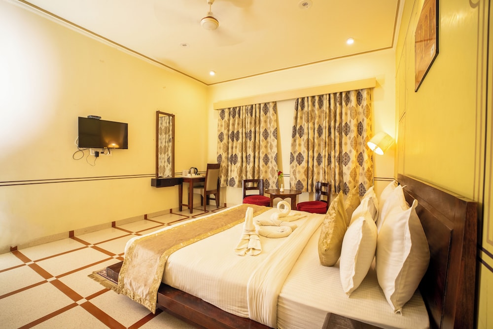 hotel laxmi niwas a heritage retreat