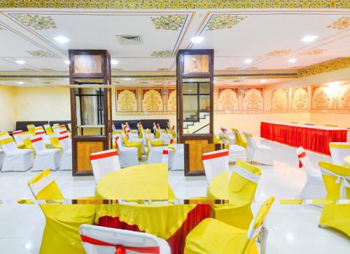 hotel laxmi niwas a heritage retreat