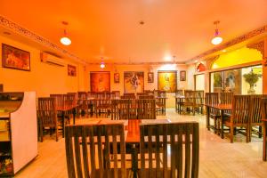 hotel laxmi niwas a heritage retreat