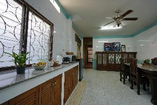 niece hostel sha extra plus