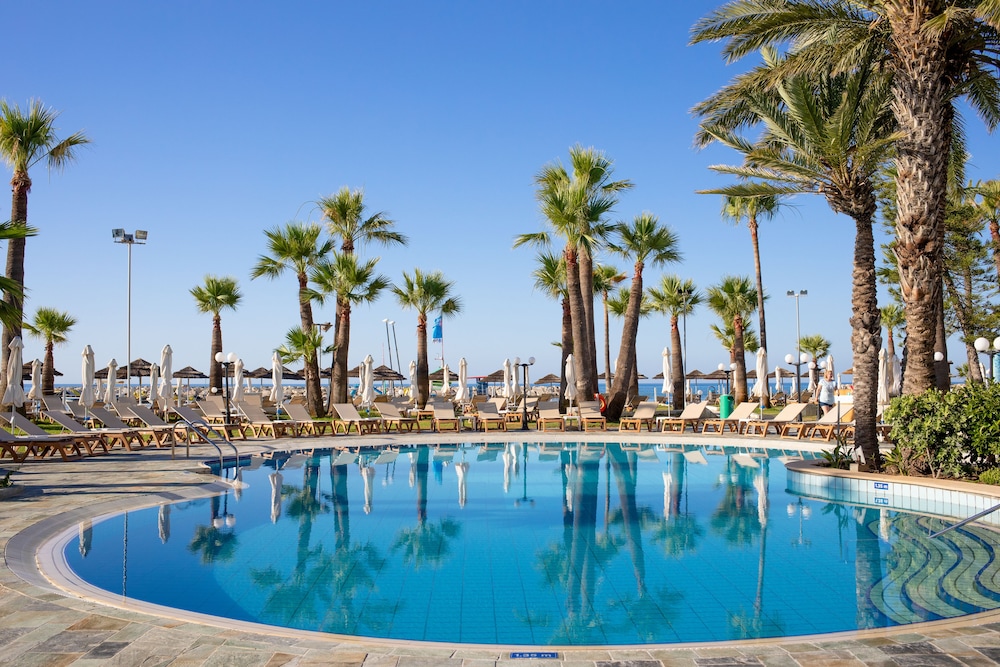 golden bay beach hotel