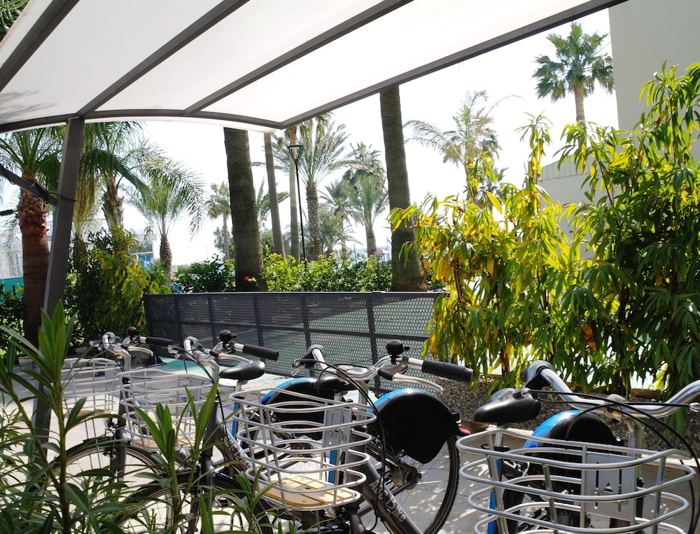 golden bay beach hotel