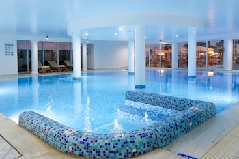 golden bay beach hotel