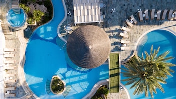 golden bay beach hotel